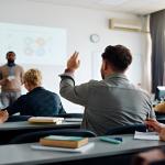 Formation continue ou initiale : comment choisir la meilleure option pour votre avenir professionnel ?